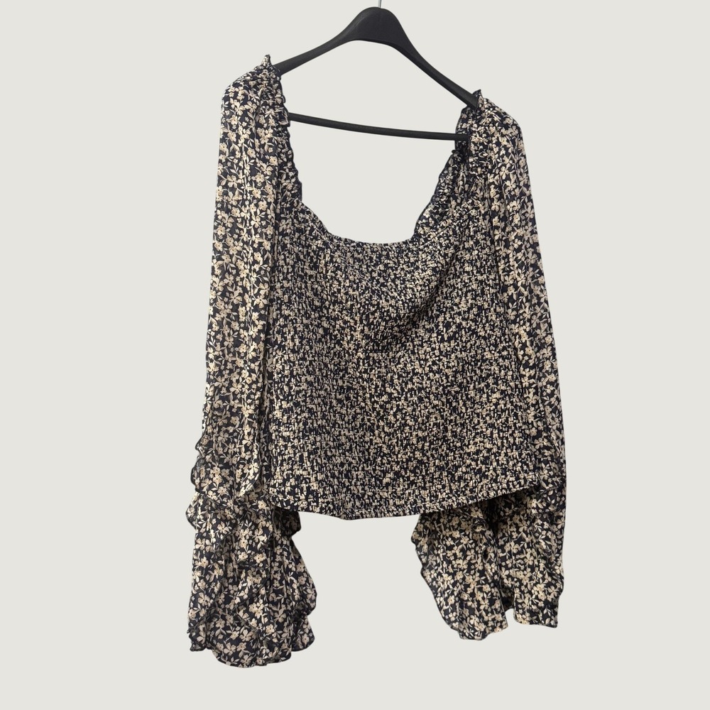 Torrid Navy Blue Floral Smocked Square Neck Blouse Ruffle Bell Sleeve Top Size 2